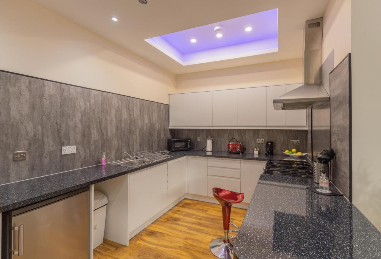 New 3-Bedroom Apartment Close To City Centre Édimbourg Extérieur photo