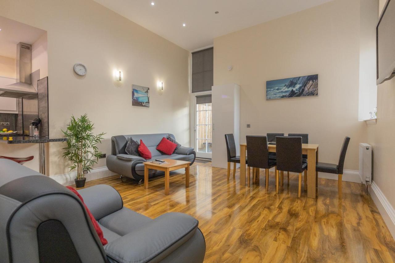 New 3-Bedroom Apartment Close To City Centre Édimbourg Extérieur photo